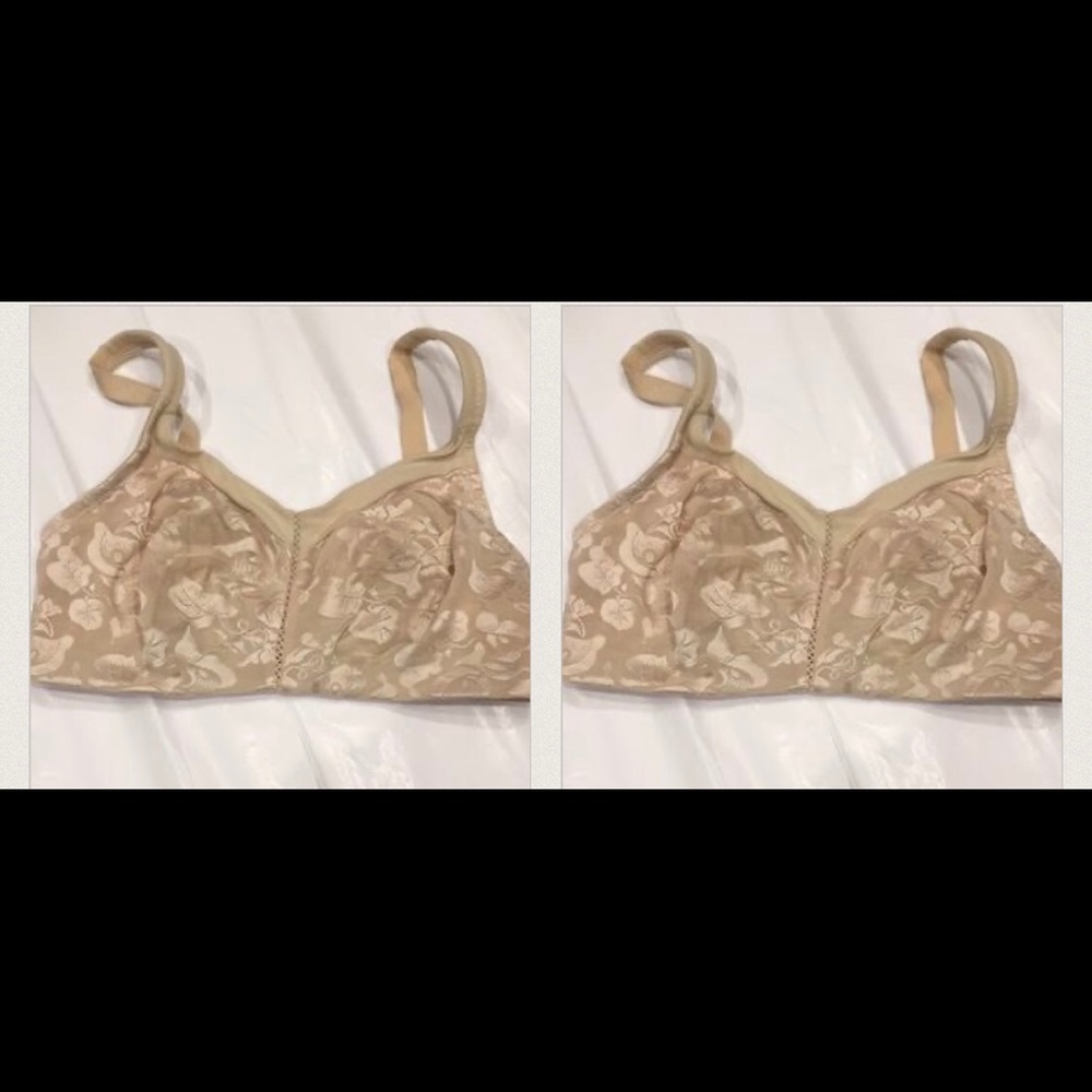 2 Wacoal Awareness Full figure wire Free Bras